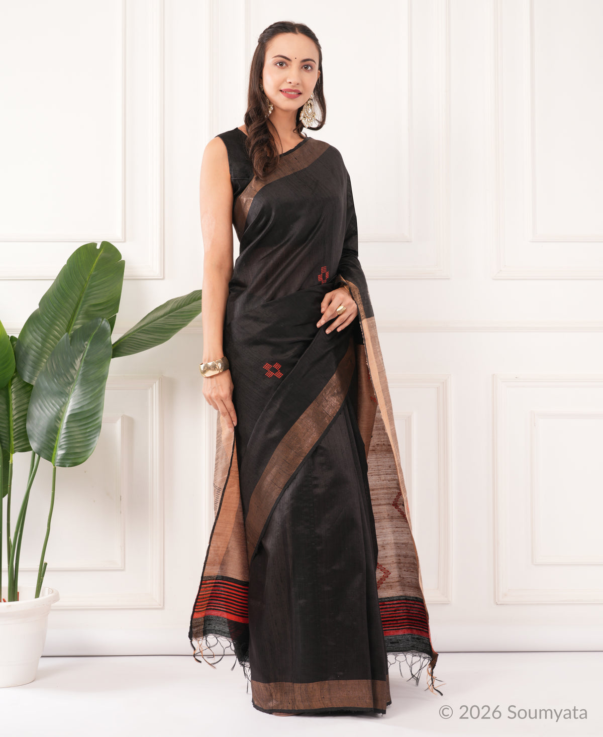 Black Dupion Silk Saree with Zari Border and Woven Pallu – Bhagalpuri