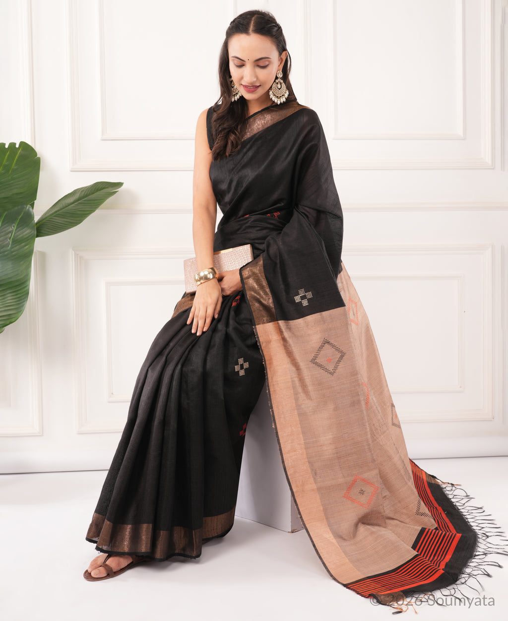 Black Dupion Silk Saree with Zari Border and Woven Pallu – Bhagalpuri