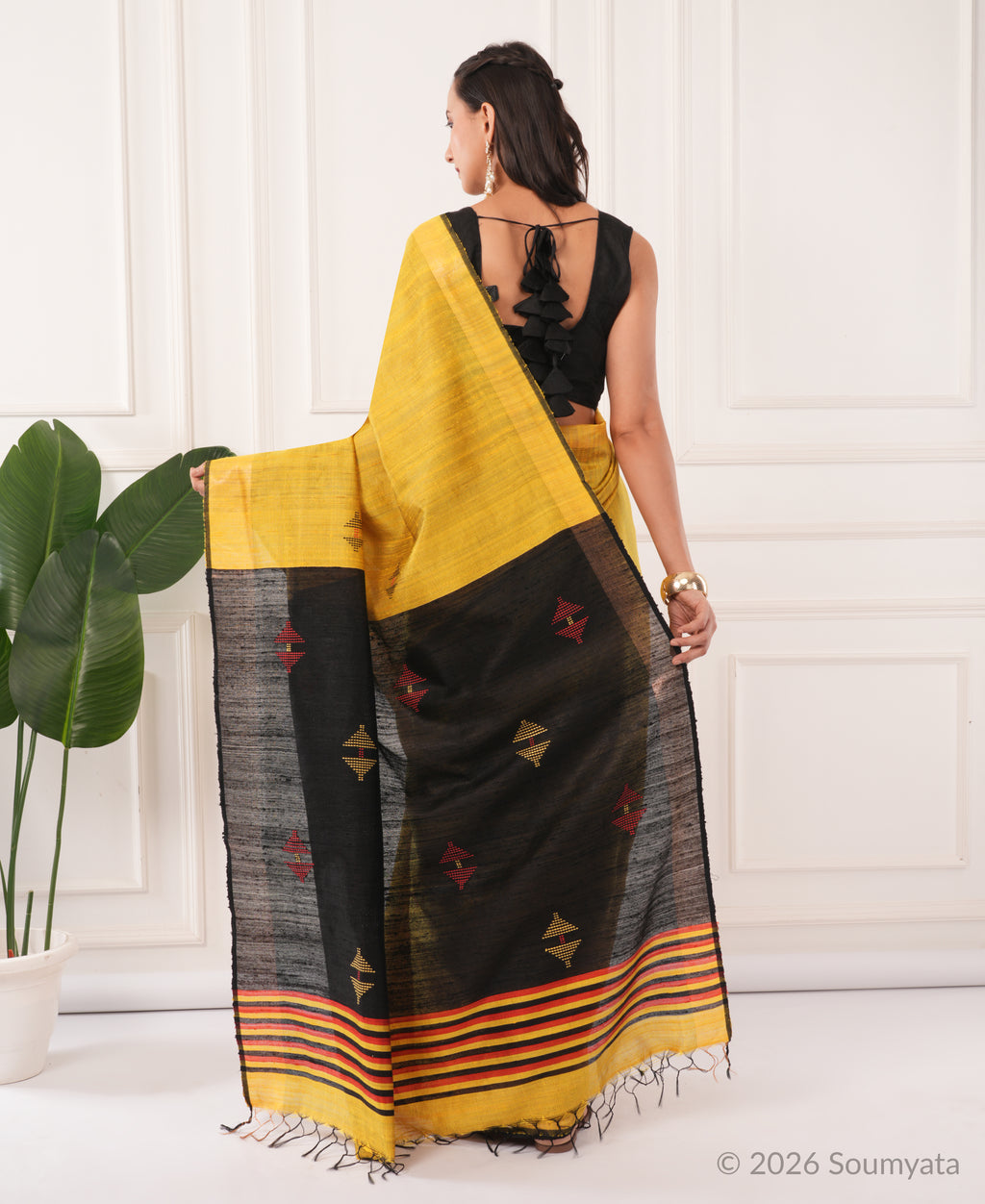 Turmeric Yellow Dupion Silk Saree with Black Pallu – Bhagalpuri Handloom