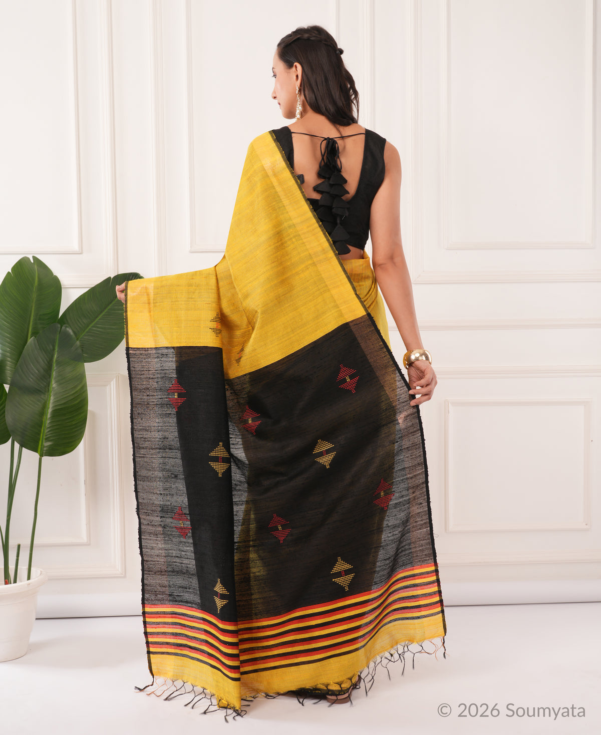 Turmeric Yellow Dupion Silk Saree with Black Pallu – Bhagalpuri Handloom