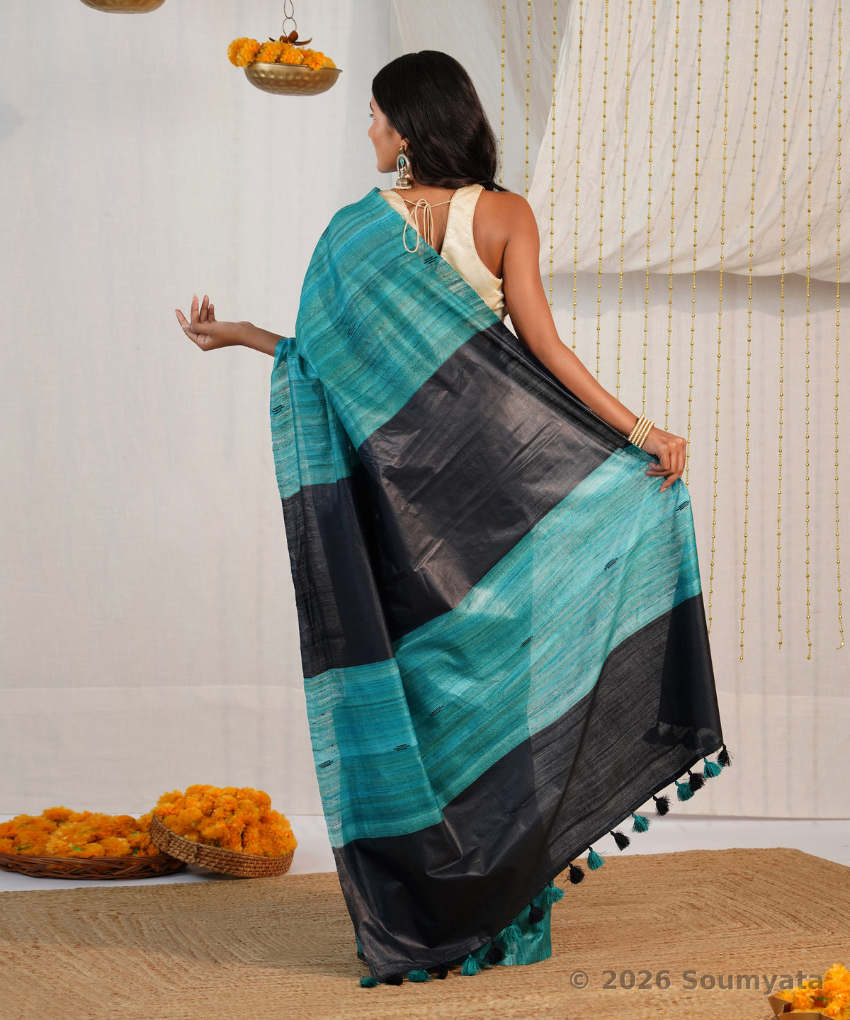 Teal Tussar Ghicha Silk Saree with Black Pallu – Bhagalpuri Handloom