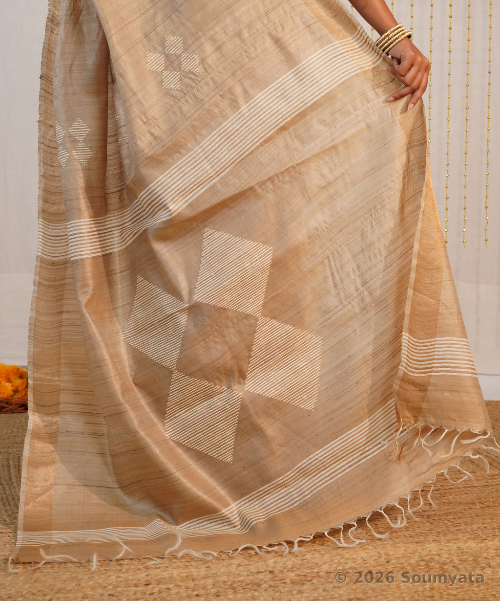 Natural Beige Pure Tussar Silk Saree with Dobby Weave – Bhagalpuri Handloom